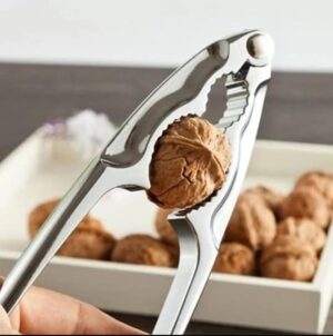 Walnut Cutter